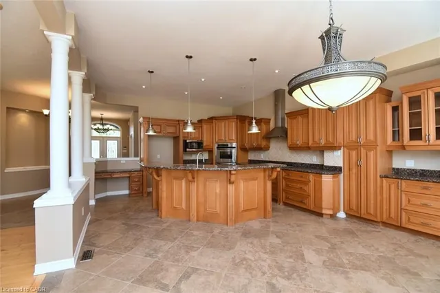 Additional image 28 of 43 Lowinger Ave