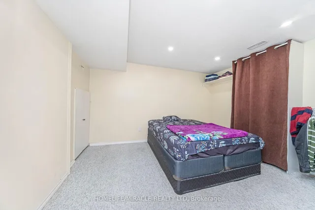 Additional image 41 of 17 Mainard Cres