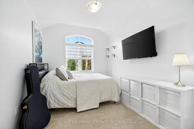 Additional image 26 of 161 Nisbet Blvd