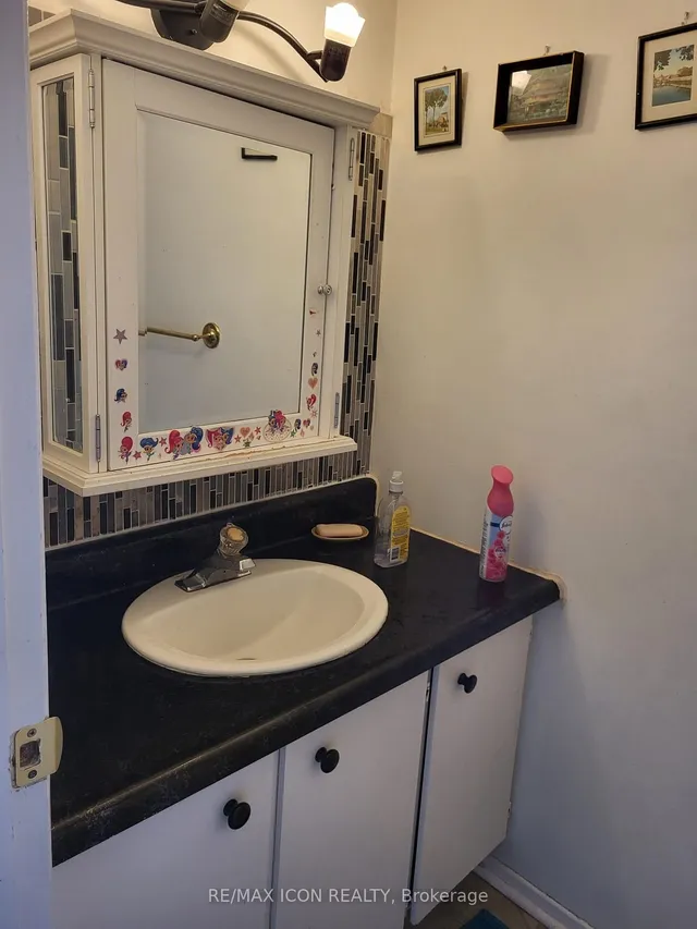 Additional image 10 of 351 Trudelle St