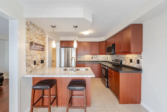 Additional image 11 of 4834 Capri Cres