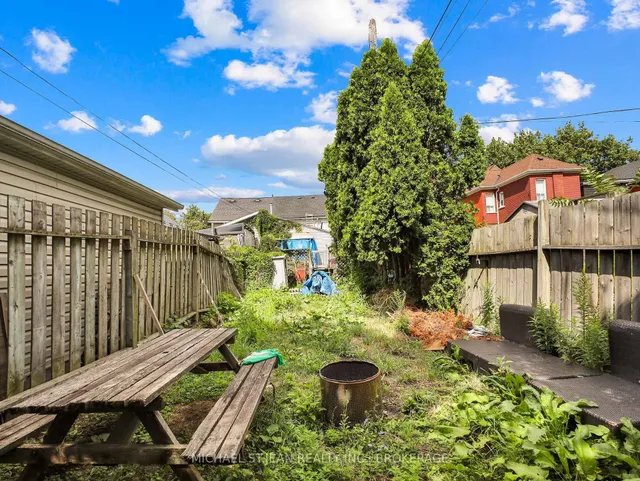 Additional image 41 of 110 Emerald St