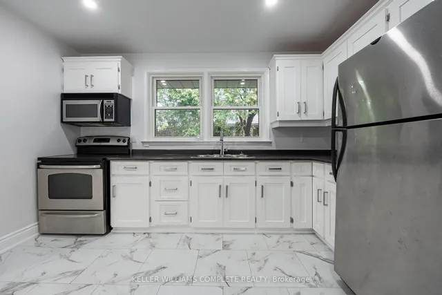 Additional image 15 of 1392 Royal Dr