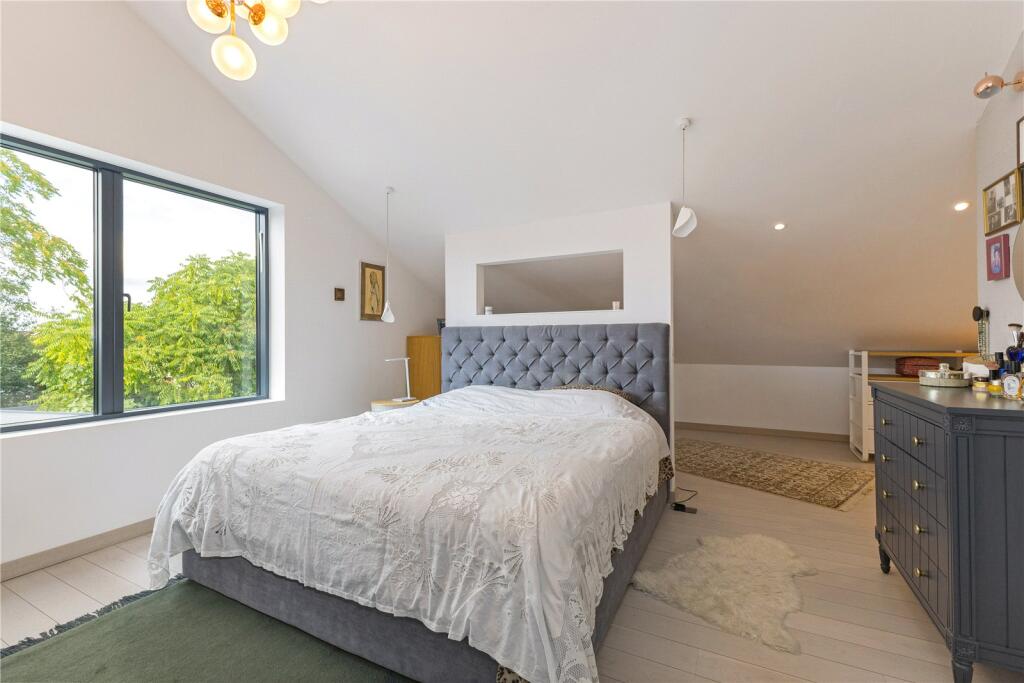 Additional image 7 of West Riding, Bricket Wood, St. Albans, Hertfordshire, AL2