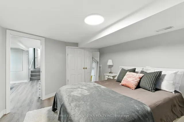 Additional image 28 of 26 Gillard St