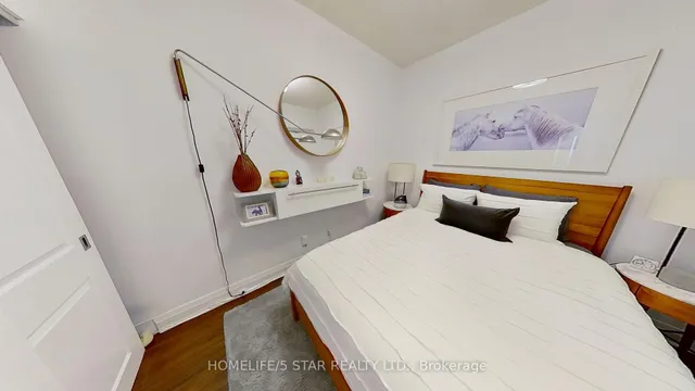 Additional image 9 of 25 SCRIVENER Sq Unit 209