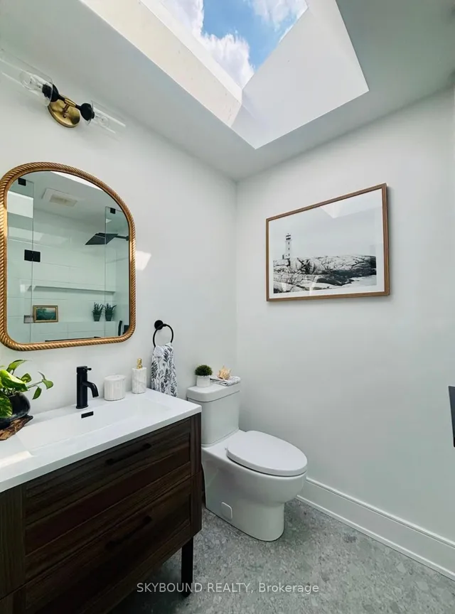 Additional image 15 of 23 Drury Lane