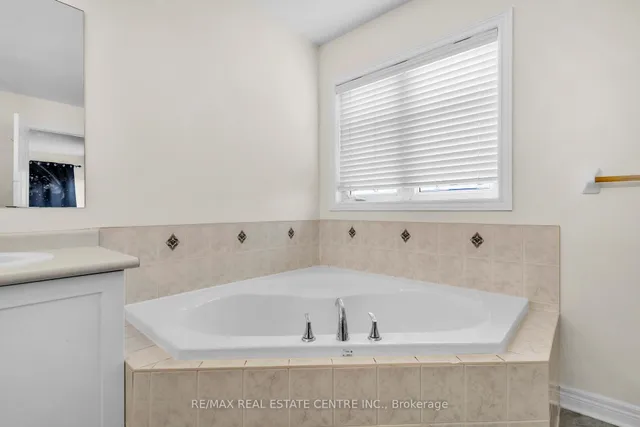 Additional image 25 of 30 El Camino Way