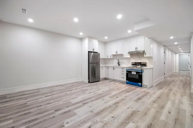 Additional image 29 of 48 Silverthorn Ave