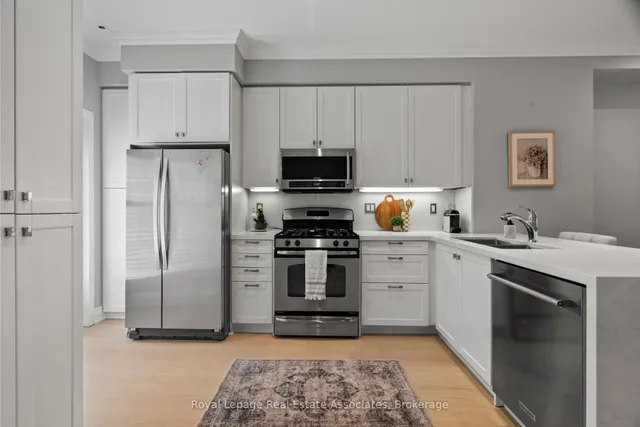 Additional image 7 of 1 Baxter St Unit 8