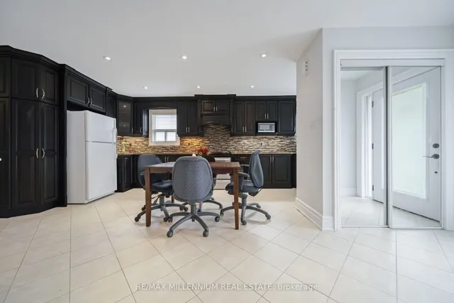 Additional image 7 of 226 Falstaff Ave