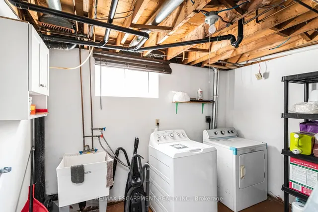 Additional image 26 of 102 Quaker Cres