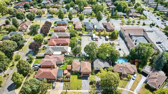 Additional image 38 of 4 Cora Cres