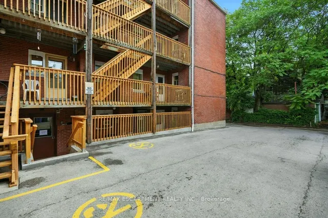 Additional image 35 of 6 Vineland Ave Unit 18