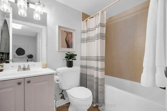 Additional image 15 of 2088 Lawrence Ave Unit 814