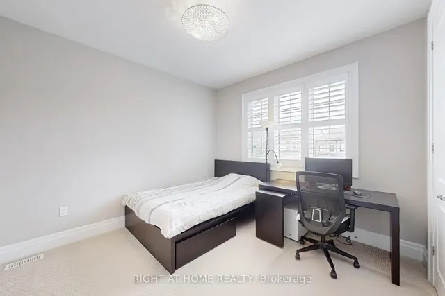 Additional image 37 of 421 Ginger Gate