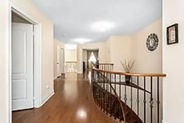 Additional image 23 of 36 Valleyridge Cres