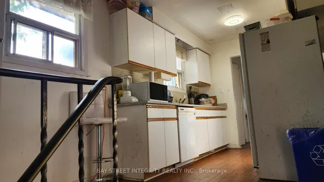 Additional image 5 of 9 Mentor Blvd