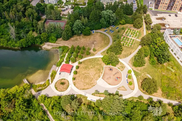 Additional image 21 of 4 Lisa St Unit 504