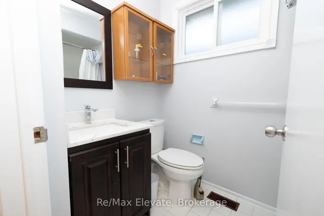 Additional image 32 of 83 Ward Ave