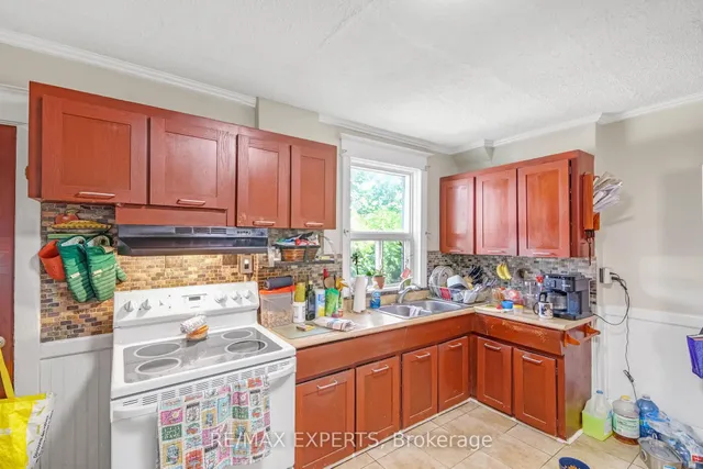 Additional image 11 of 28 Mahoney Ave