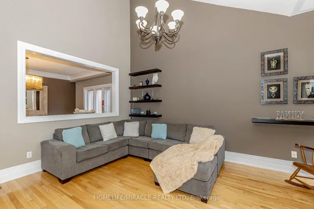 Additional image 22 of 32 Masters Green Cres