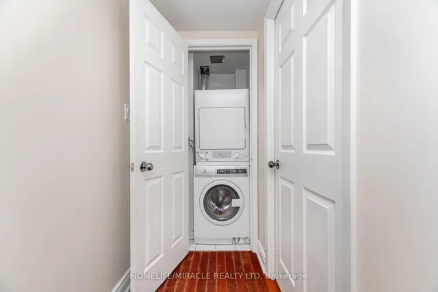 Additional image 39 of 50 eglinton Ave Unit 1701