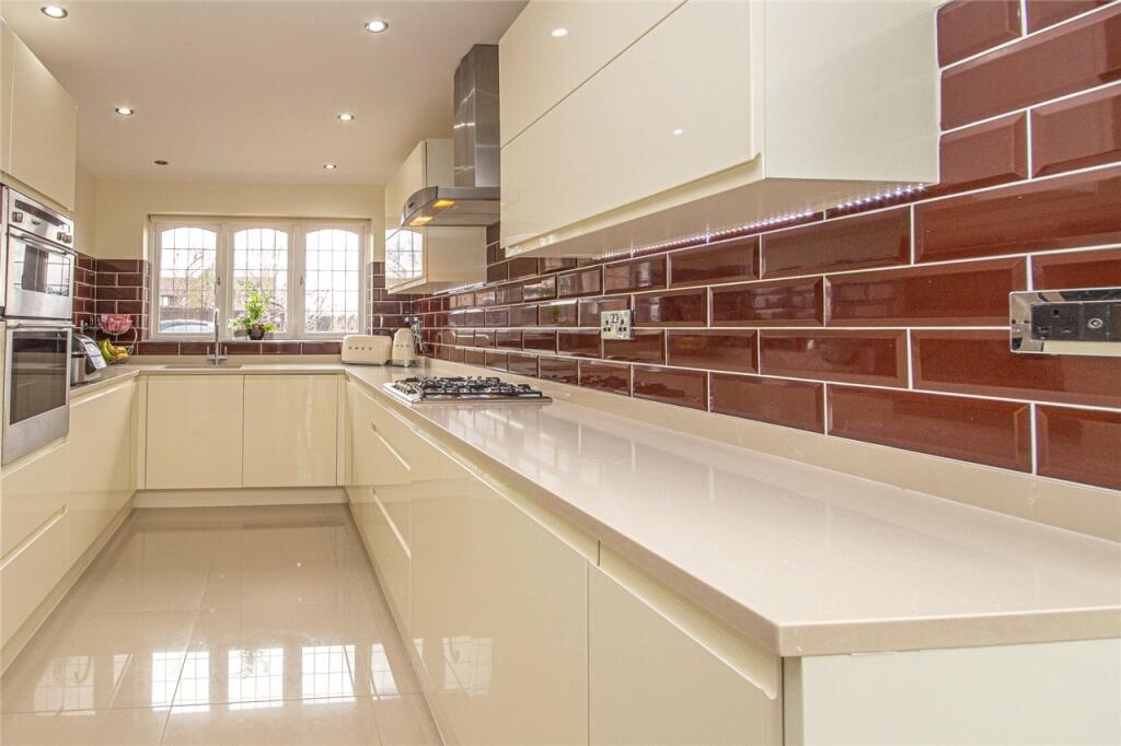 Additional image 3 of Chalgrove, Welwyn Garden City, Hertfordshire, AL7