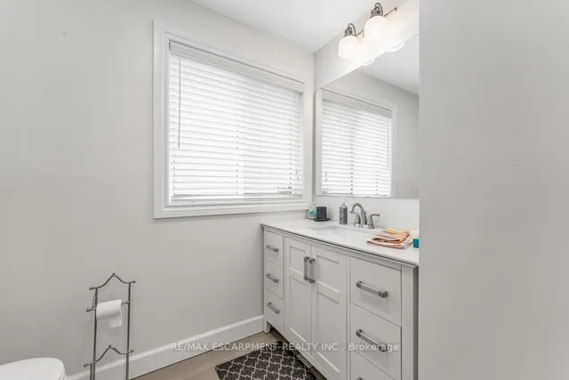 Additional image 18 of 650 Acadia Dr