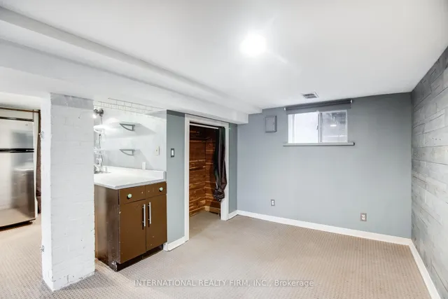 Additional image 41 of 109 Monarch Park Ave