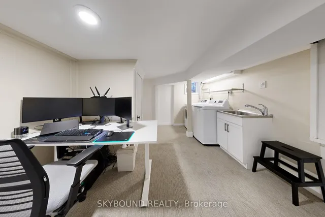 Additional image 42 of 50 Dearbourne Ave