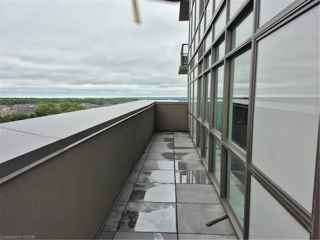 Additional image 21 of 450 Dundas St Unit 1005