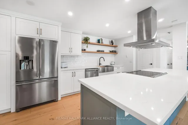 Additional image 4 of 2121 Lakeshore Rd Unit 205