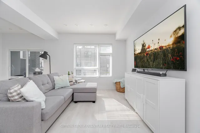 Additional image 21 of 1121 Cooke Blvd Unit 19