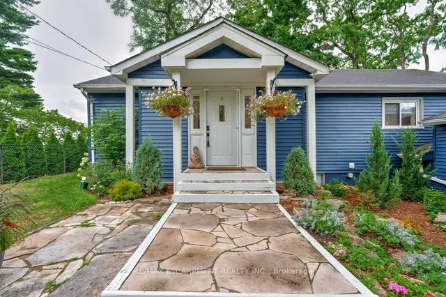 Additional image 5 of 636 WEST OVAL Dr