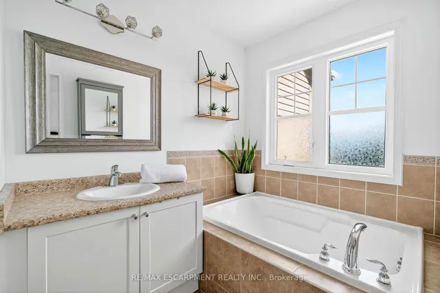 Additional image 22 of 161 Nisbet Blvd