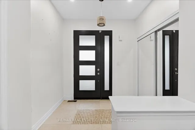 Additional image 2 of 980 Clark Blvd