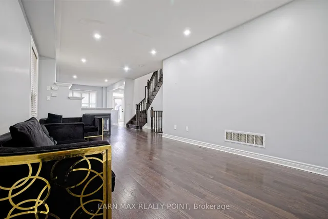 Additional image 10 of 35 Abitibi Lake Dr