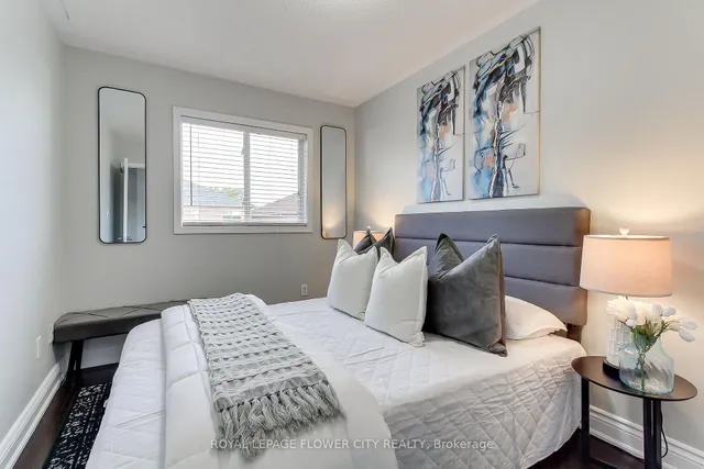 Additional image 31 of 6 Studebaker Tr