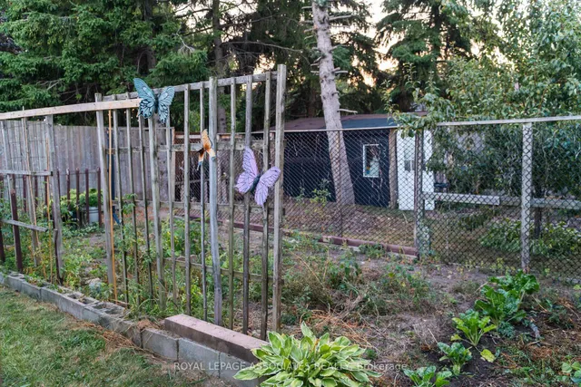 Additional image 27 of 24 Hurley Cres