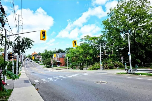 Additional image 29 of 479 Charlton Ave Unit 408