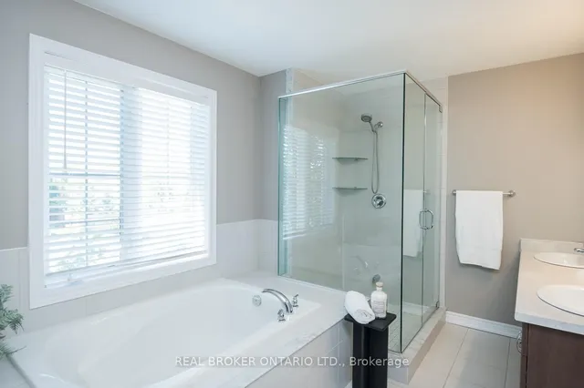 Additional image 27 of 90 Raymond Rd Unit 28