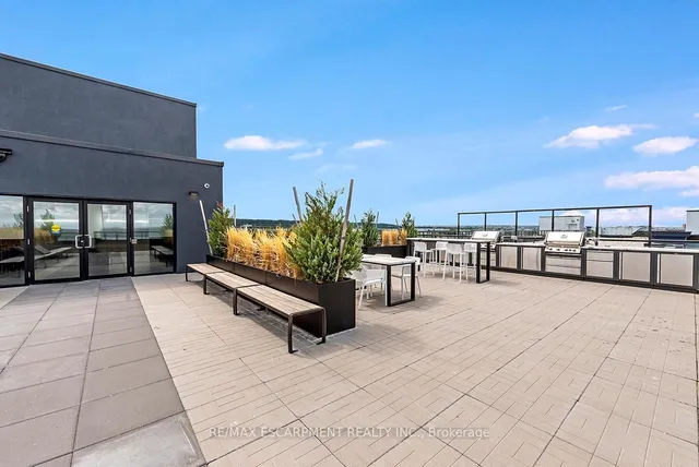 Additional image 25 of 600 North Service Rd Unit 606