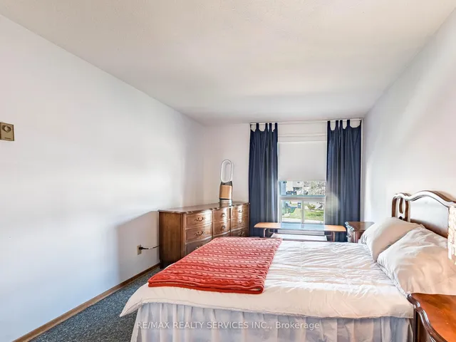 Additional image 28 of 20 Jasmine Sq