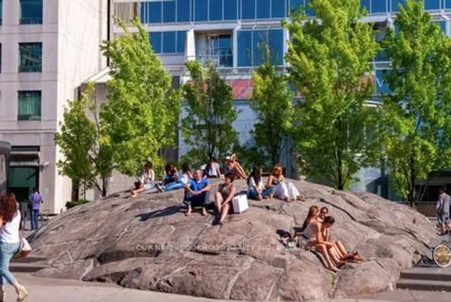 Additional image 25 of 155 Yorkville Ave Unit 1210