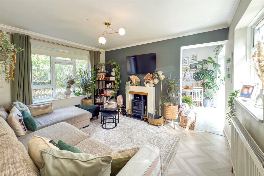 Additional image 4 of Reynolds Crescent, Sandridge, St. Albans, Hertfordshire, AL4