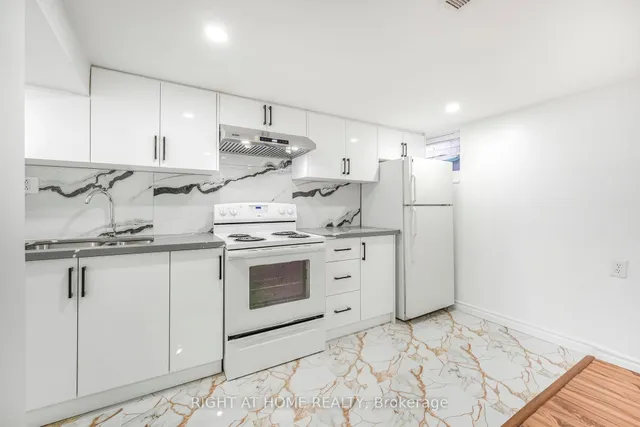 Additional image 15 of 36 Vanbrugh Ave