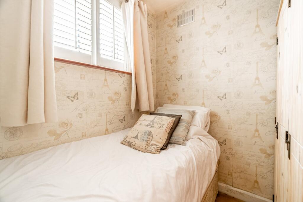 Additional image 17 of Radlett Road, Frogmore, St. Albans, Hertfordshire, AL2