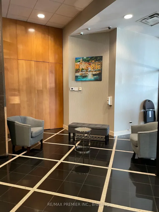 Additional image 4 of 2737 Keele St Unit 325