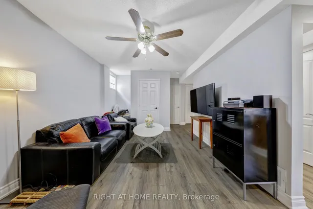 Additional image 18 of 36 Hayloft Crt